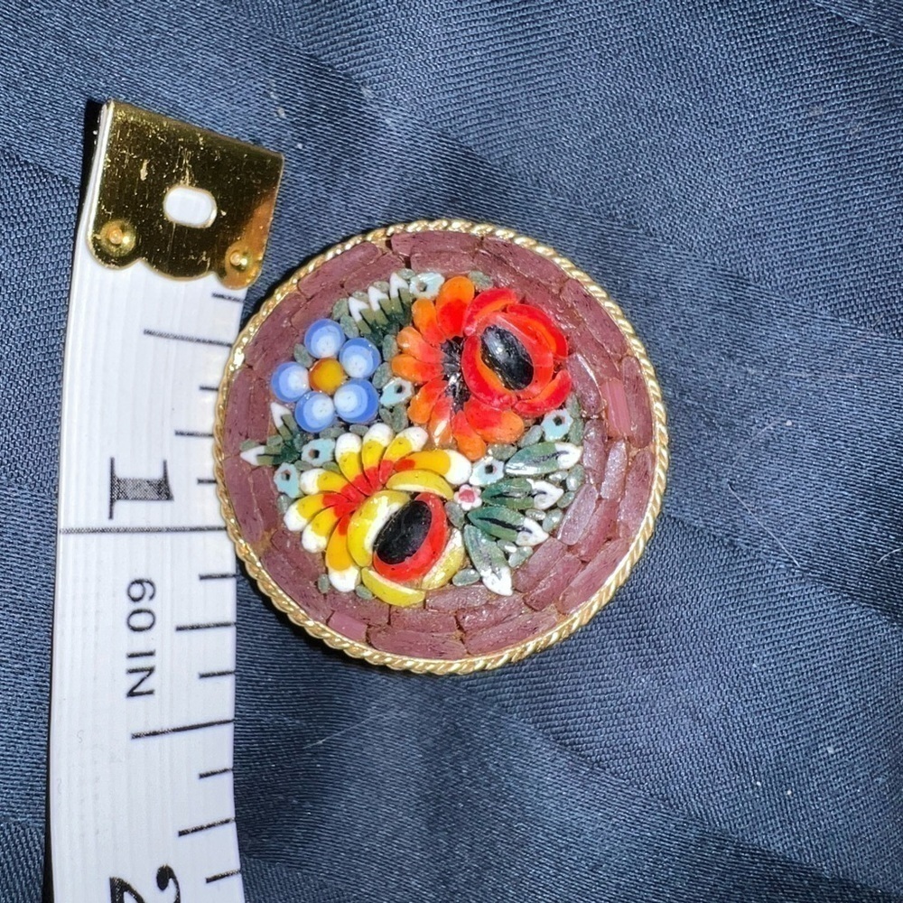 Vintage Italian mosaic pin, safety pin clasp - Picture 5 of 5